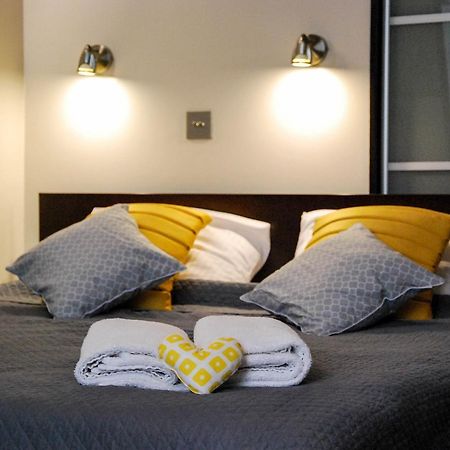 Aparthotel Kadetus Krakow Luaran gambar