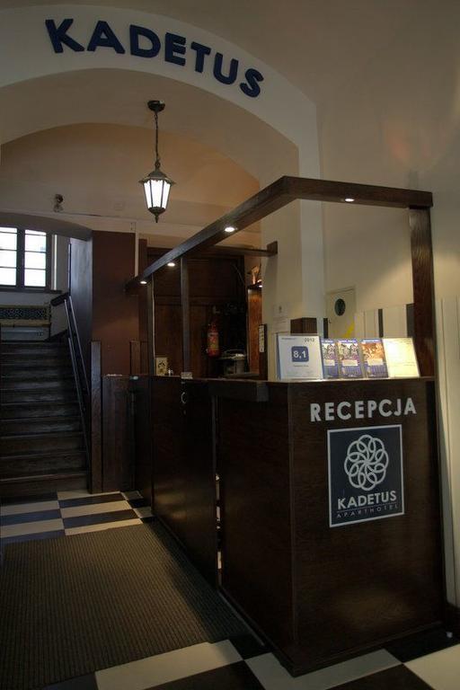 Aparthotel Kadetus Krakow Luaran gambar