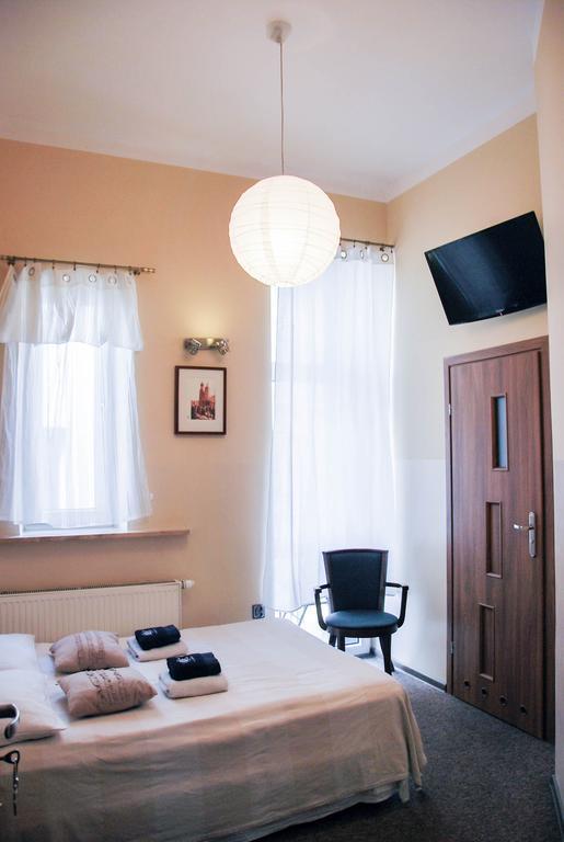Aparthotel Kadetus Krakow Luaran gambar