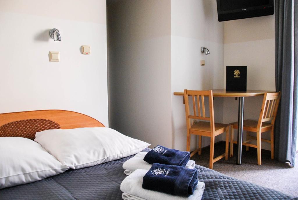 Aparthotel Kadetus Krakow Luaran gambar