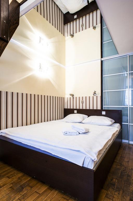 Aparthotel Kadetus Krakow Luaran gambar