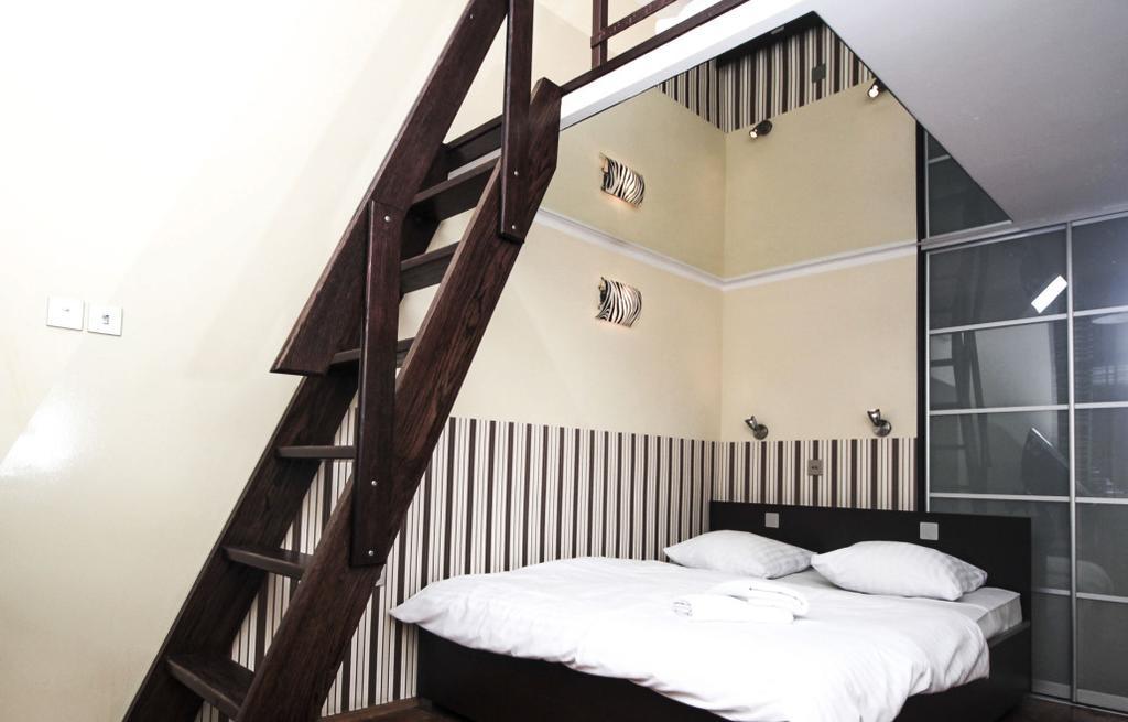 Aparthotel Kadetus Krakow Luaran gambar