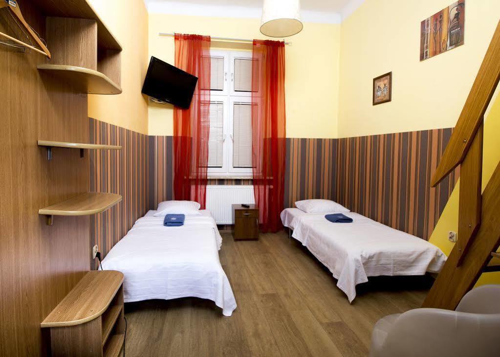 Aparthotel Kadetus Krakow Luaran gambar