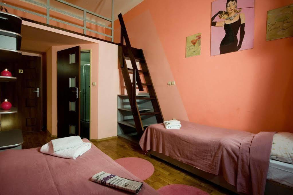 Aparthotel Kadetus Krakow Luaran gambar